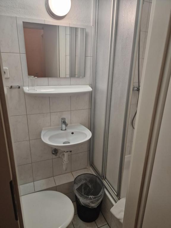 Koupelna v ubytování Hotel Am Stuttgarter Eck