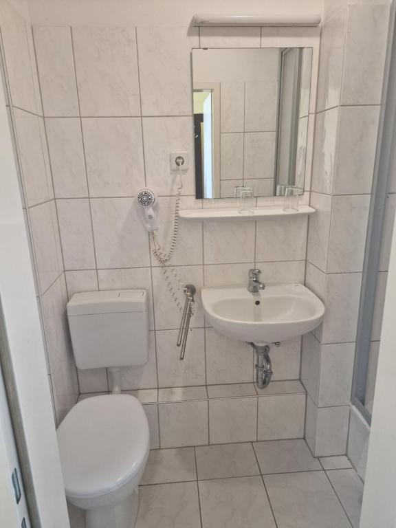 Koupelna v ubytování Hotel Am Stuttgarter Eck
