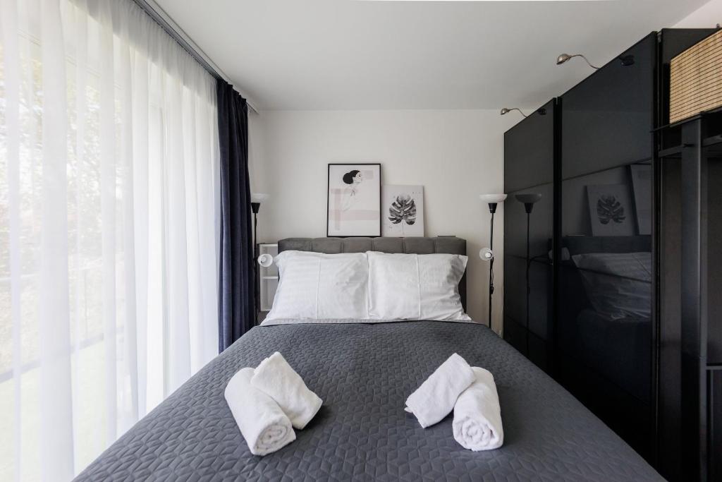 Image showcasing NYC Healthiest Luxury Apartment Is A Celebrity Favorite - Refinery29