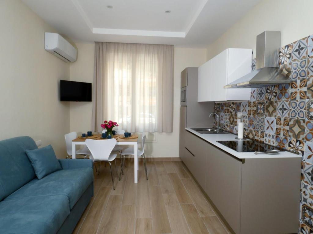 Dapur atau dapur kecil di Appartamento Salotto Vomero 7