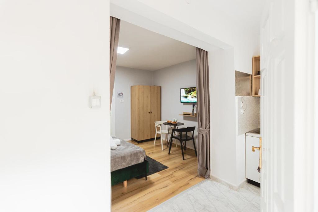 New Studio near New Bazaar - Tirana City Center - Image 8