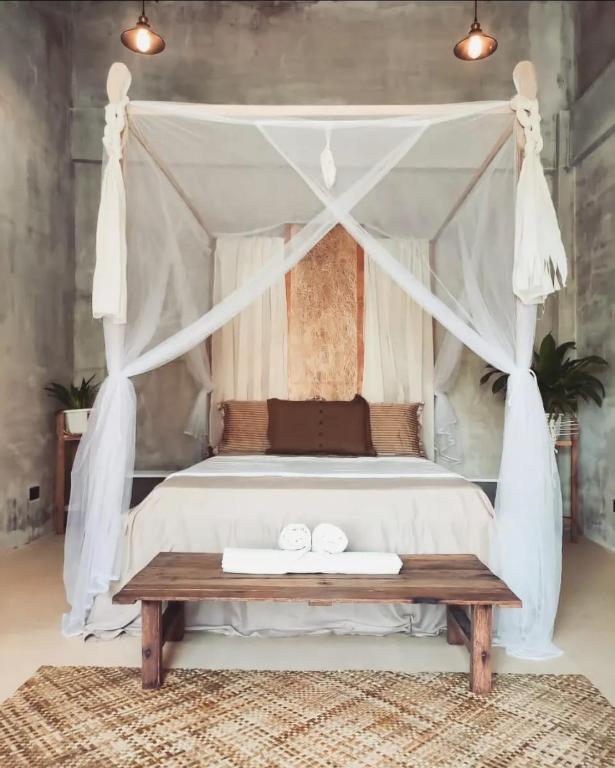 Prana Siargao Resort - Deluxe Queen Room