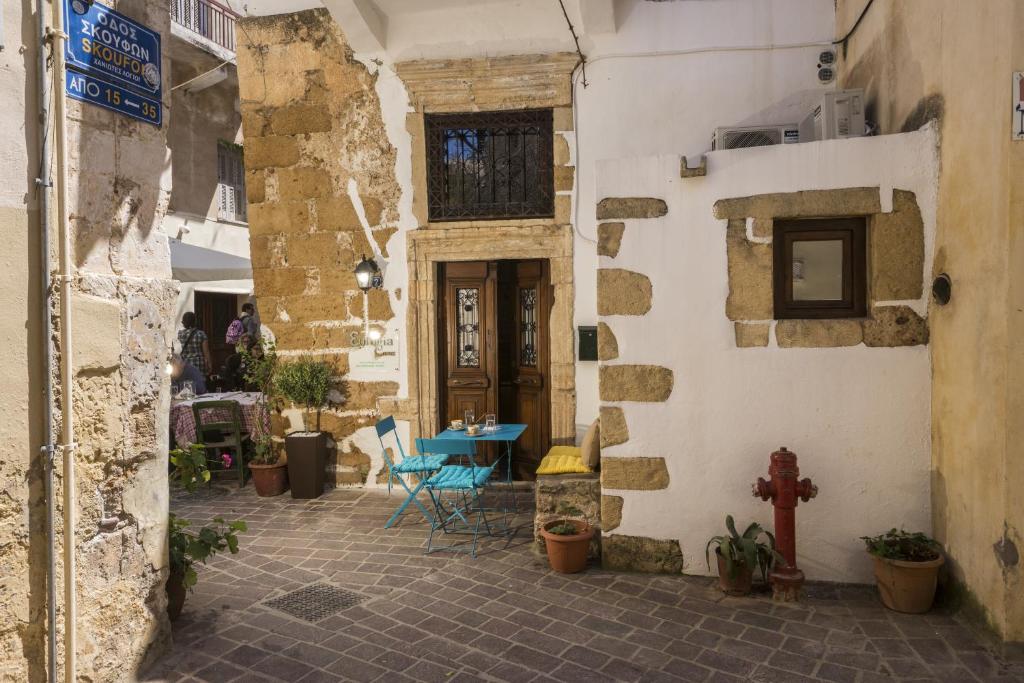 The building in which Az apartmant is located