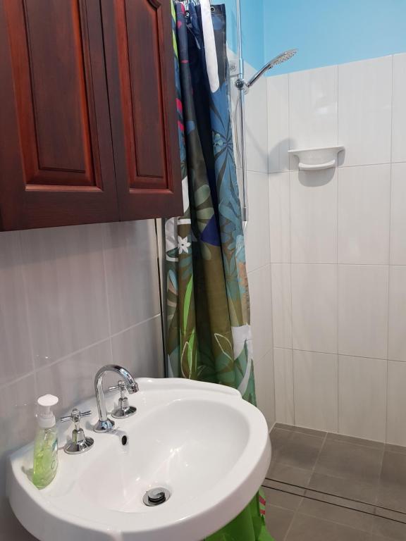 Koupelna v ubytování Allora House Kalgoorlie