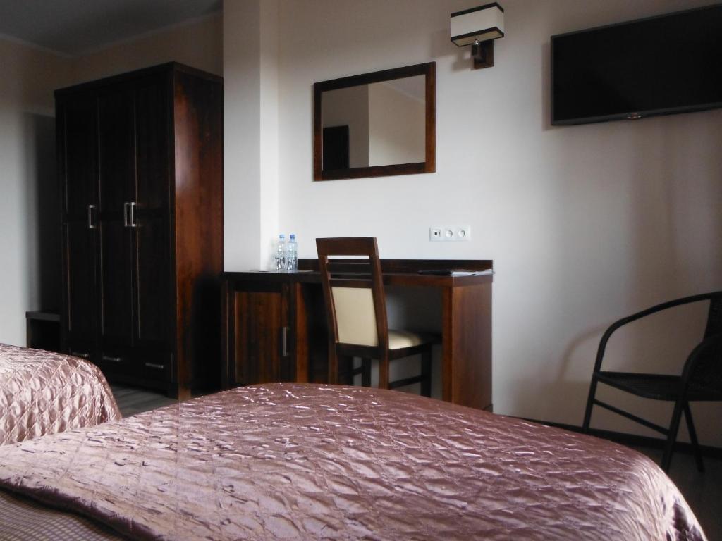 Willa Dąbrowa - Double Room With Balcony