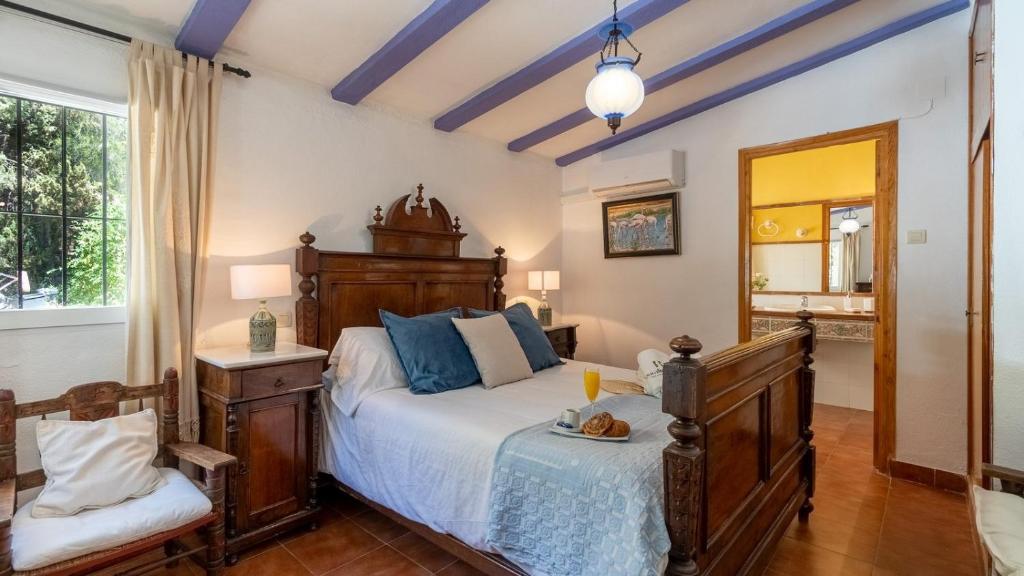 Postel nebo postele na pokoji v ubytování Casa La Pedra Ronda by Ruralidays