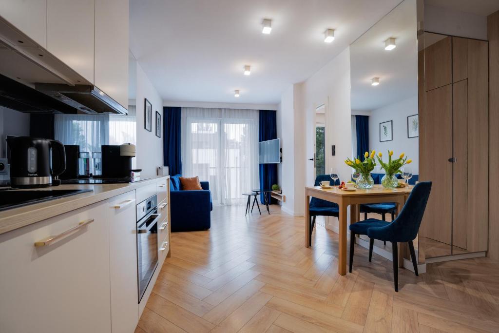 Kuchyňa alebo kuchynka v ubytovaní Apartament Premium, 15min od Rynku, parking w cenie