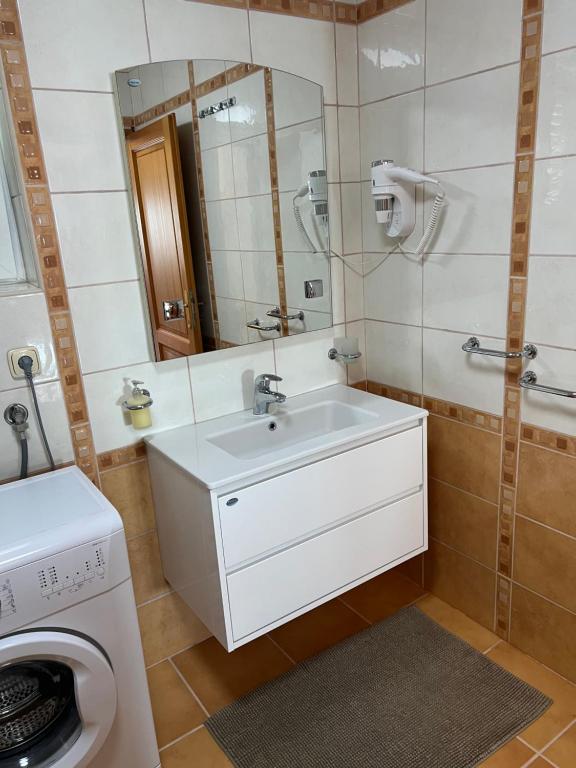 Ванная комната в Apartments Loncar-near Zrće beach