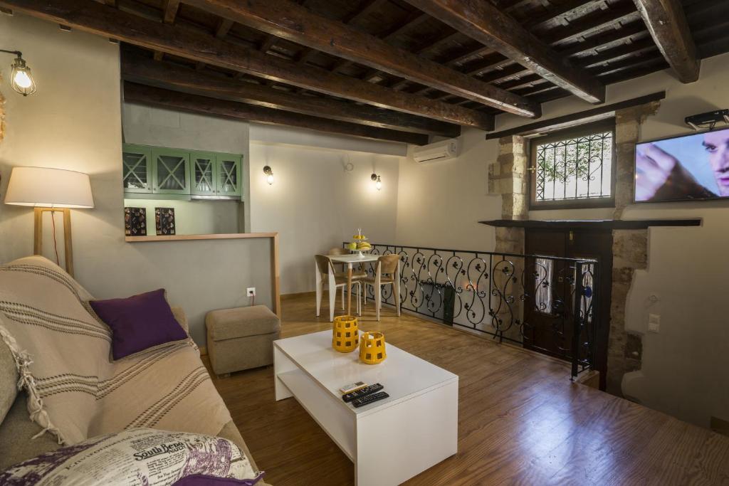 A seating area at Eulogia Casa