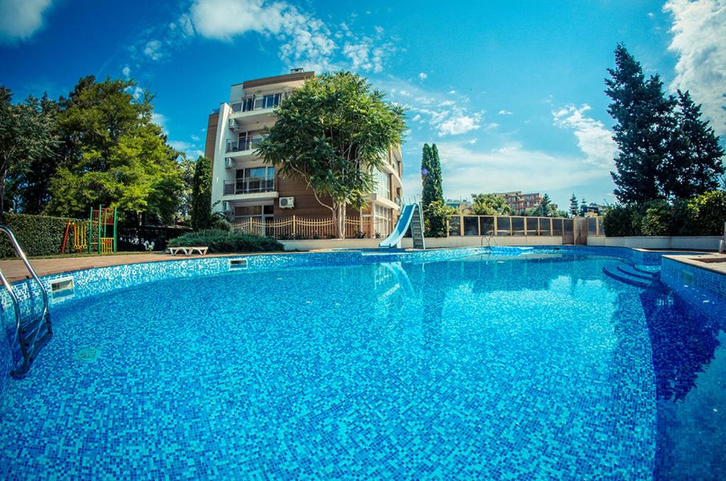 The swimming pool at or close to Golden Fort - Menada Apartments