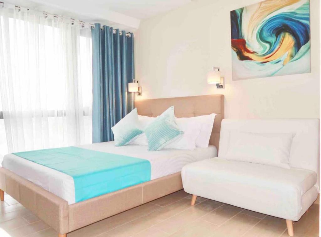 Eastwood City Studio – Chic & Cozy Stay