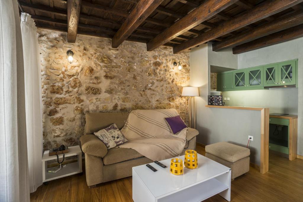 A seating area at Eulogia Casa