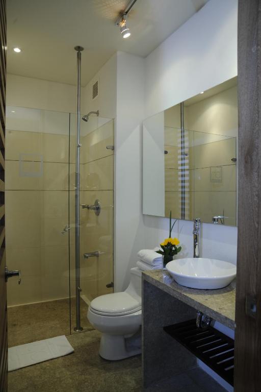 Koupelna v ubytování Mercure Bogota BH Retiro