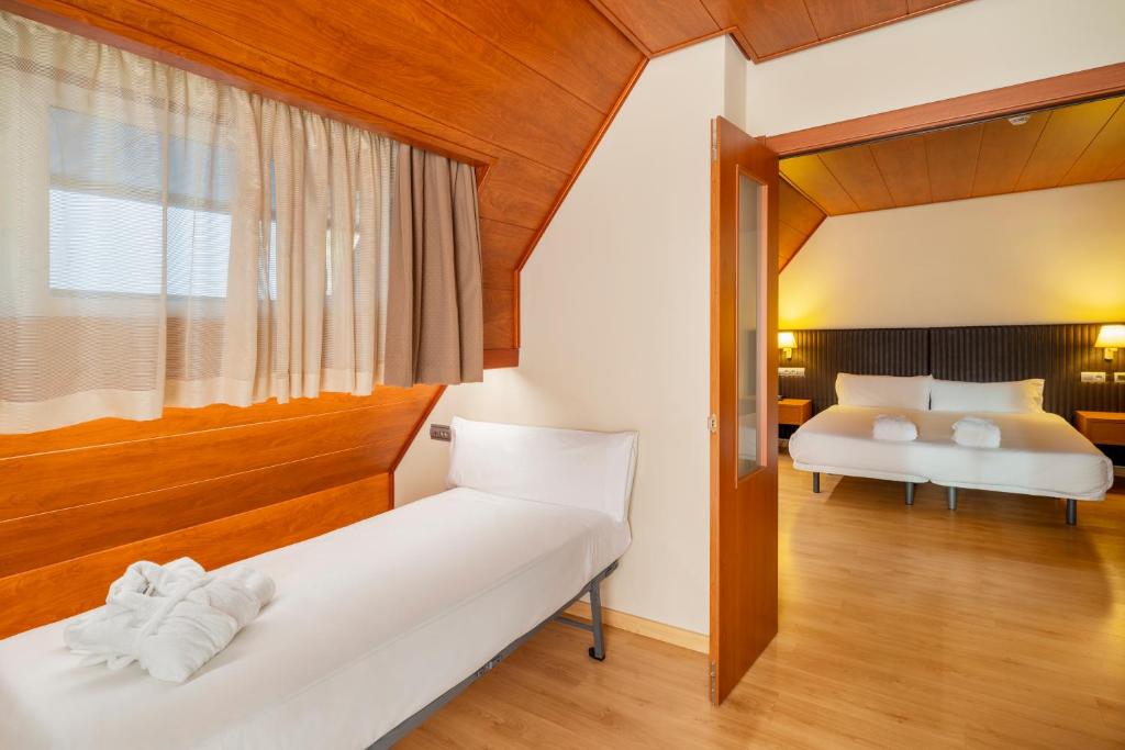 Iberik Rocallaura Balneari - Habitación Familiar