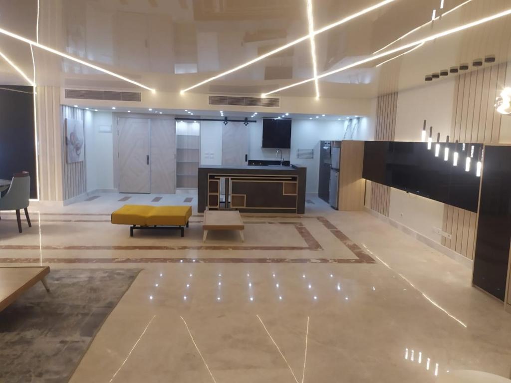 Televisor o centre d'entreteniment de ميلسا ستارز