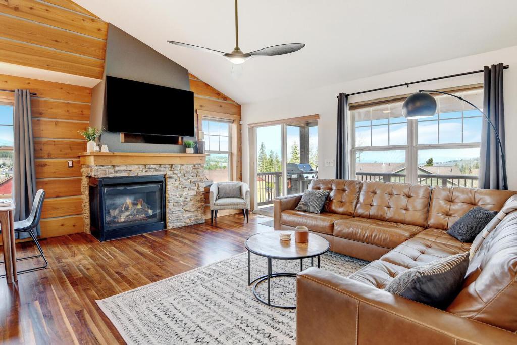 Luxury Chalet 35 With Private Hot Tub & Great Views Best Price 500