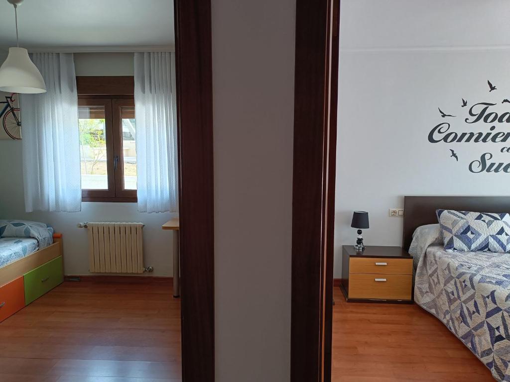 Postel nebo postele na pokoji v ubytování Casa/chalet en Sanxenxo 3hab.