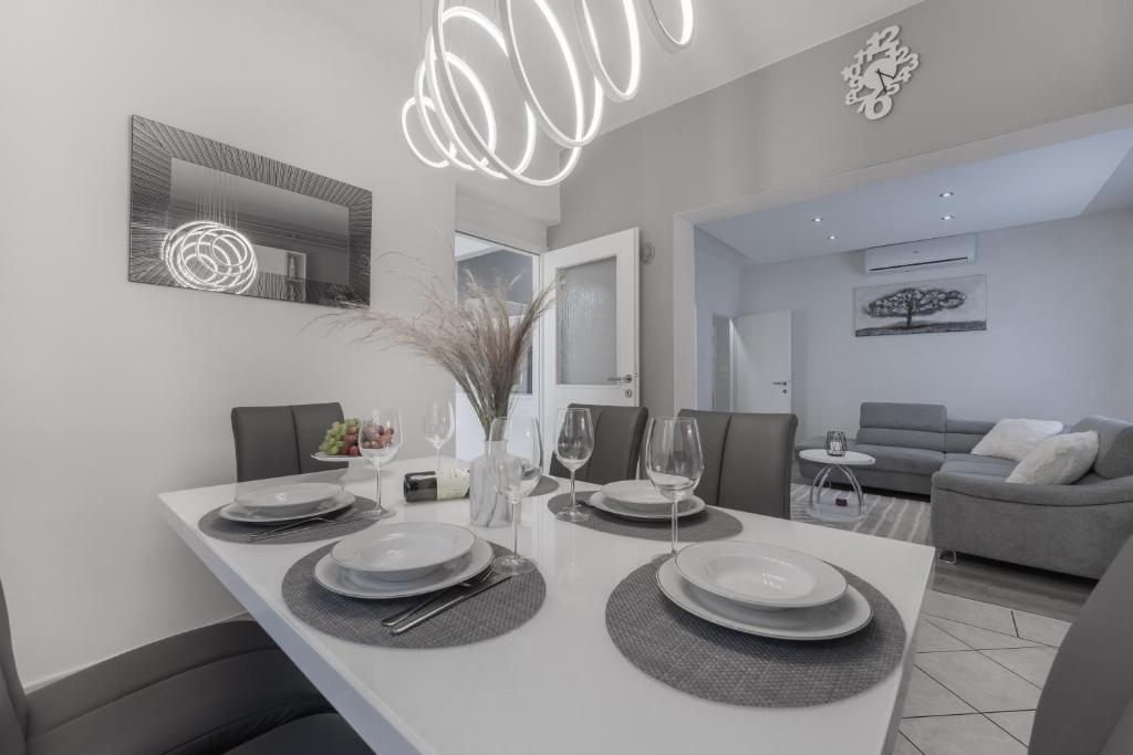 Posedenie v ubytovaní Apartman Lana Vidikovac