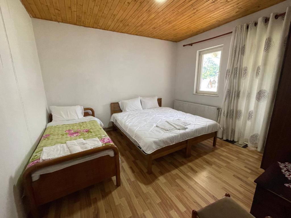 BUJTINA IZET SELIMAj - Image 12