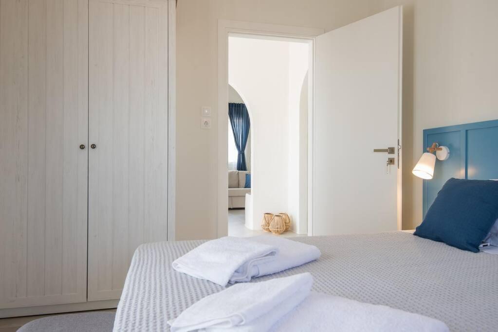 Letto o letti in una camera di MFP Dryos Paros House Project