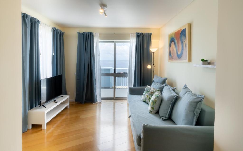 Atlantic Penthouse - City, Montain & Ocean - Free Parking