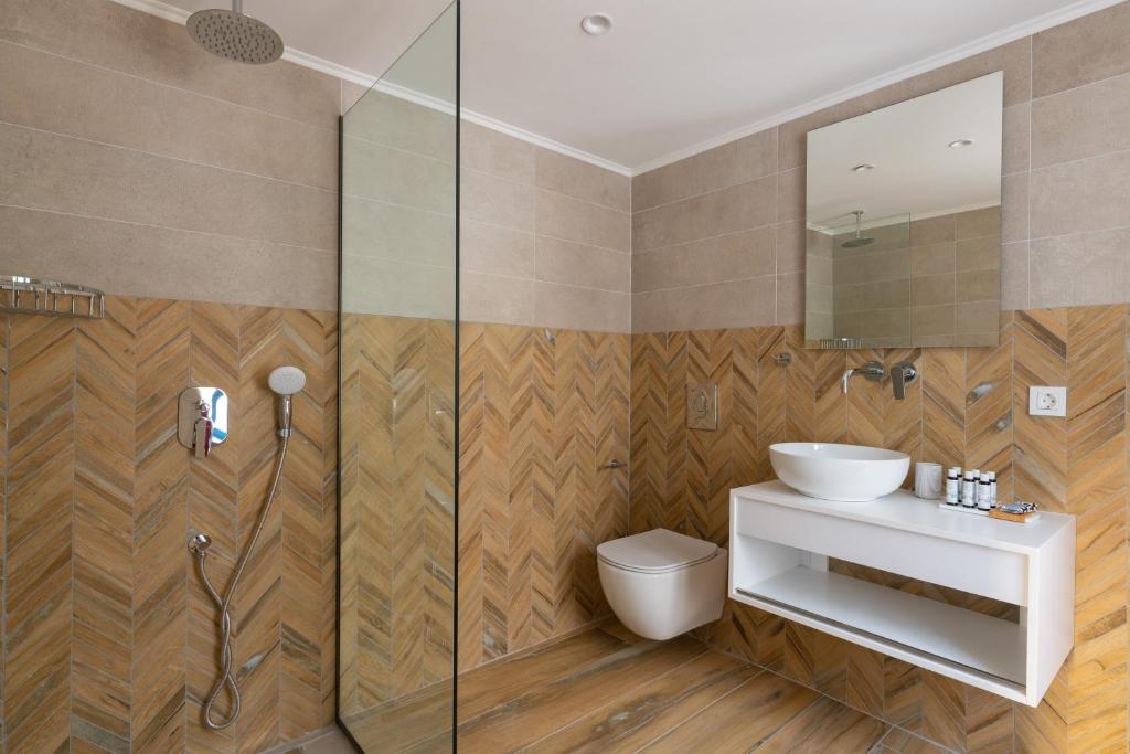 A bathroom at Cedrus Blue