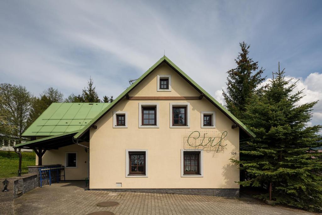 Budova, kde se apartmán nachází