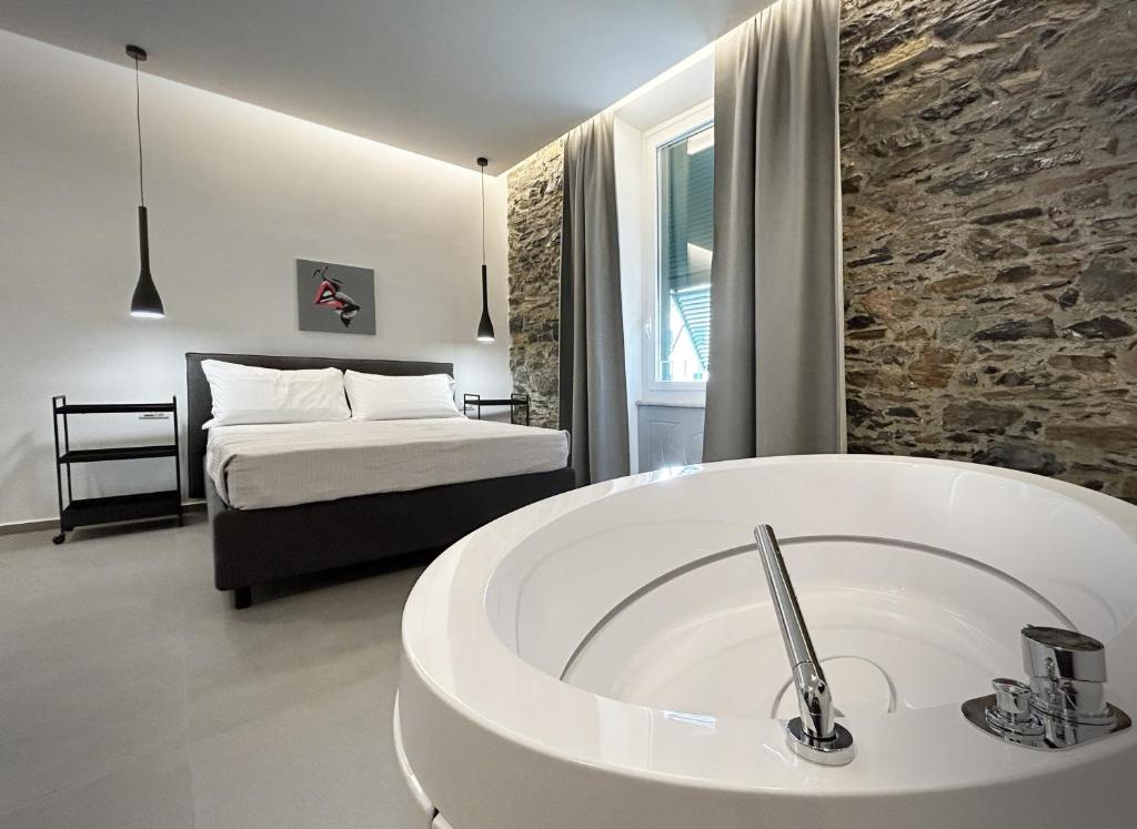 Llit o llits en una habitació de New Moon Rooms