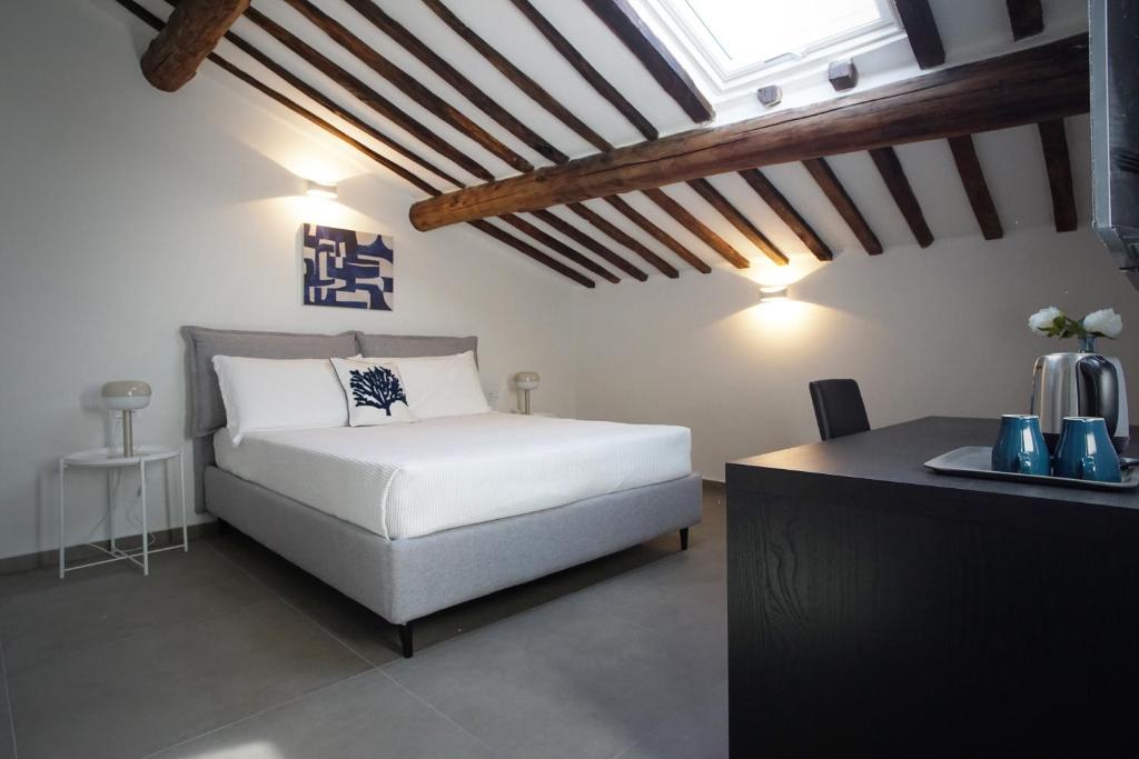 Llit o llits en una habitació de New Moon Rooms