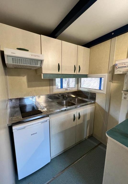 Kuchyň nebo kuchyňský kout v ubytování Camping TurisMar