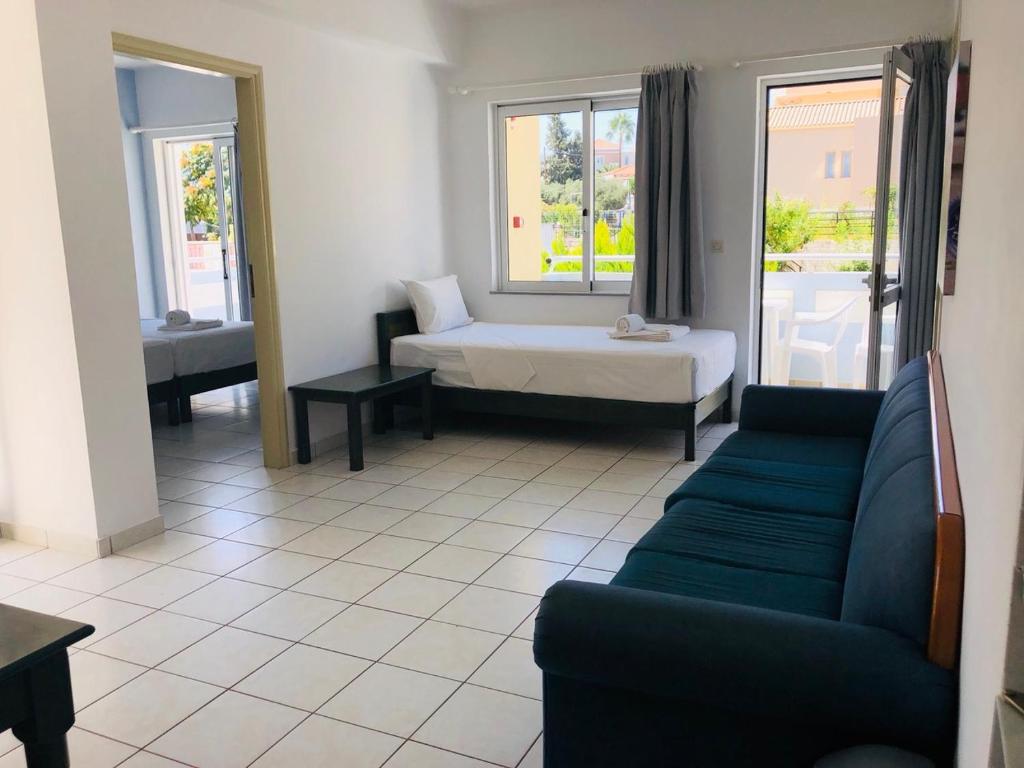 Mediterranea Apartments - 14