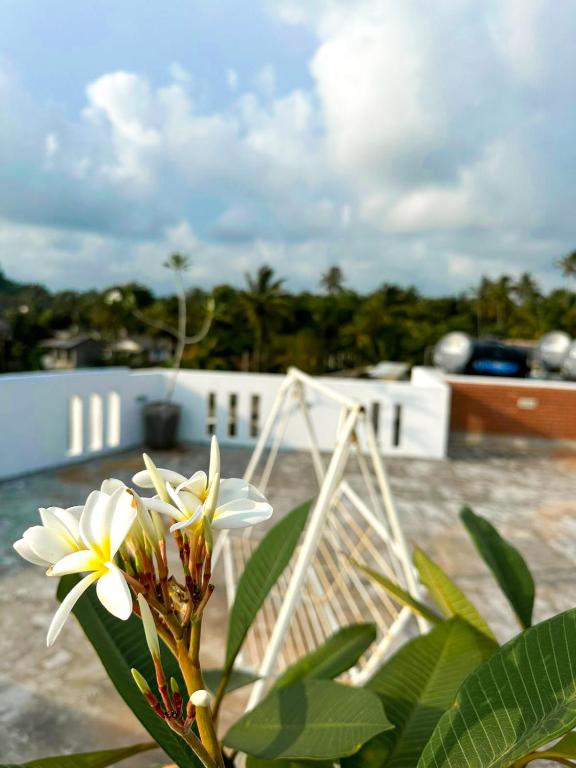 Balkoni atau teres di Sunset Sands