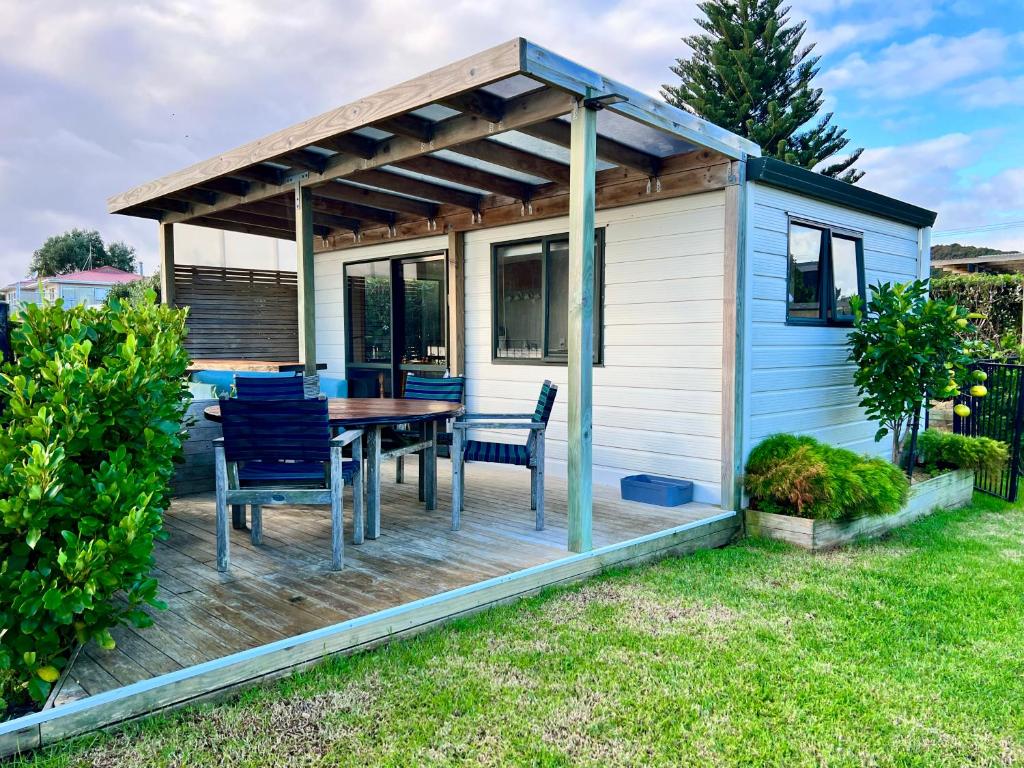 Zahrada ubytování Mount and Surf View Cabin