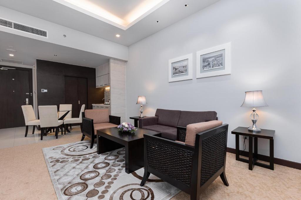 Posezení v ubytování Raia Hotel & Convention Centre Kuching