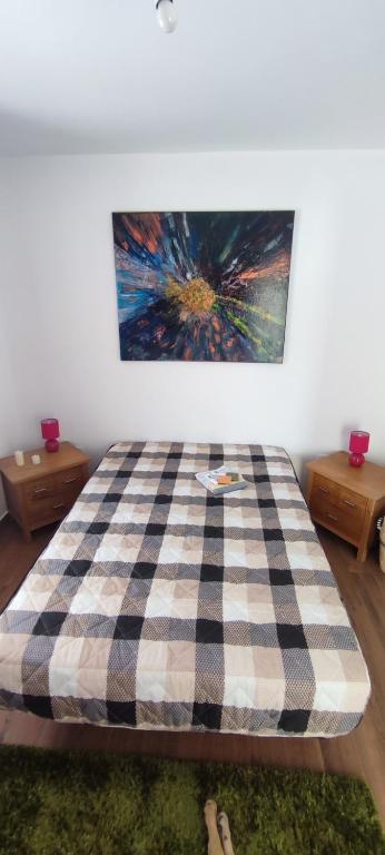Postel nebo postele na pokoji v ubytování Kyrios Lounge restful studio with private pool and car available
