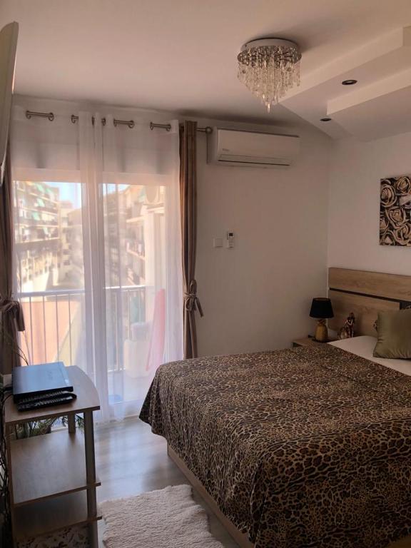 Postel nebo postele na pokoji v ubytování Gran partamiento en Alicante