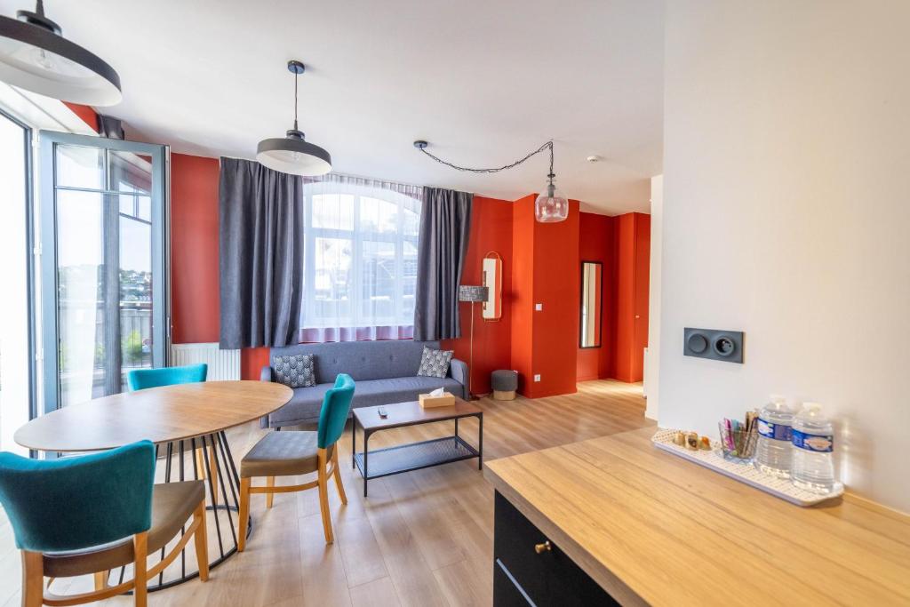 Posezení v ubytování Logis Hôtel Ker Mor