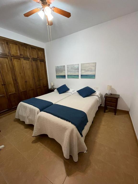 Posteľ alebo postele v izbe v ubytovaní Habitación rural en Posada Los Caballos