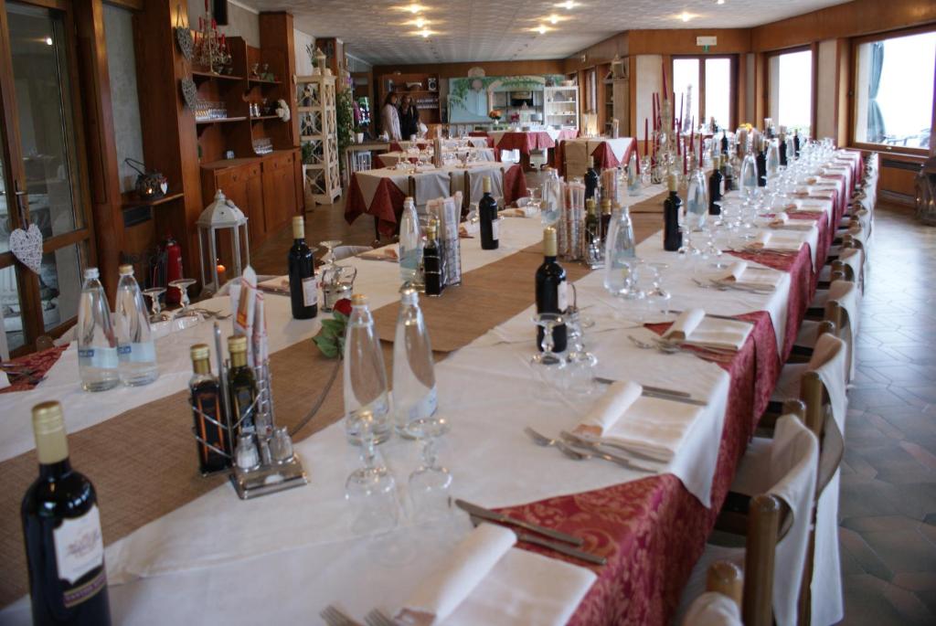 Nápoje v ubytování Hotel Mirabeau