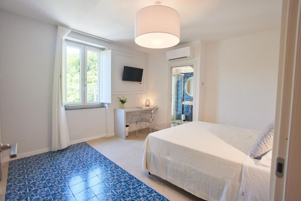 BLUE BOUTIQUE - Double Room With Balcony