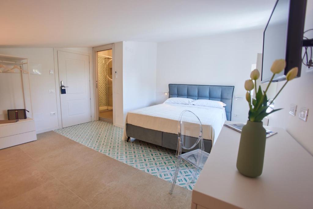 BLUE BOUTIQUE - Deluxe Double Room With Sea View