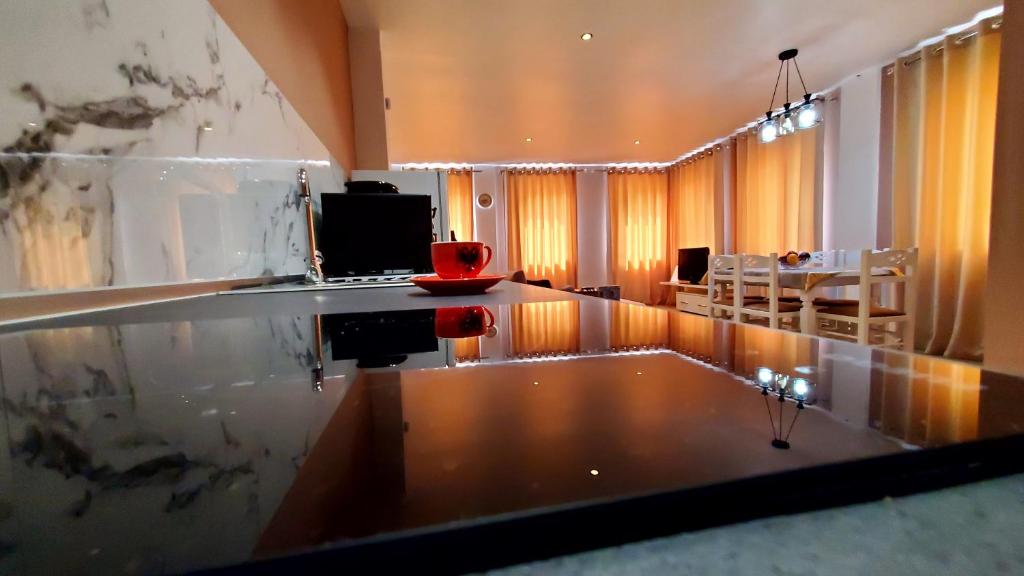 تلفاز و/أو أجهزة ترفيهية في Sirius Apartment