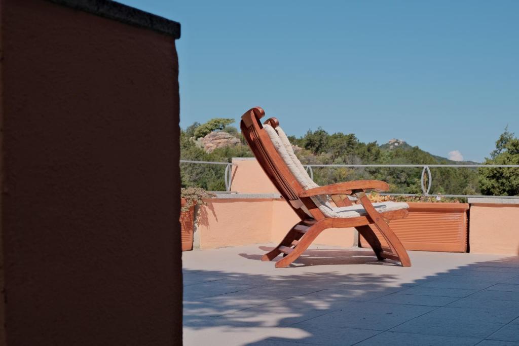 Grande attesa per le onde che daranno il via al Marinedda Surf Trilogy -  Costa Smeralda