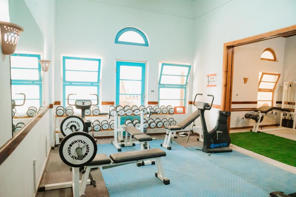 Fitness centrum a/nebo fitness zařízení v ubytování Empire Hotel Aqua Park