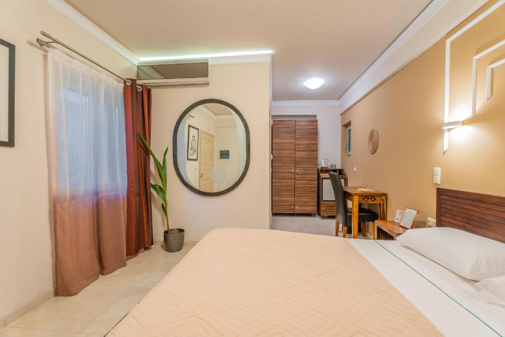 The Stone Manor , Noho boutique Thissio - Superior Double Room