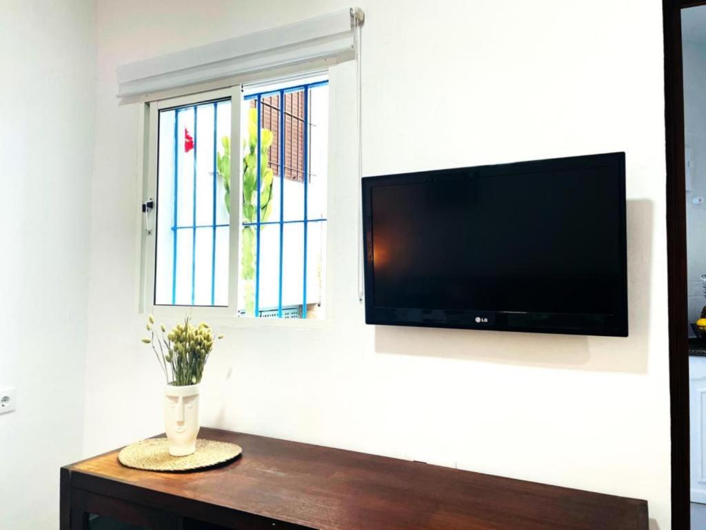 Telewizja i/lub zestaw kina domowego w obiekcie Apartamento ALAZUL Soberao