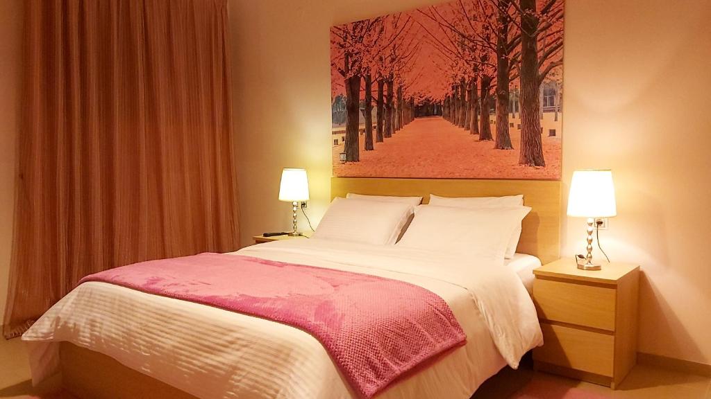 Vaso`s Garden Apartments - 1