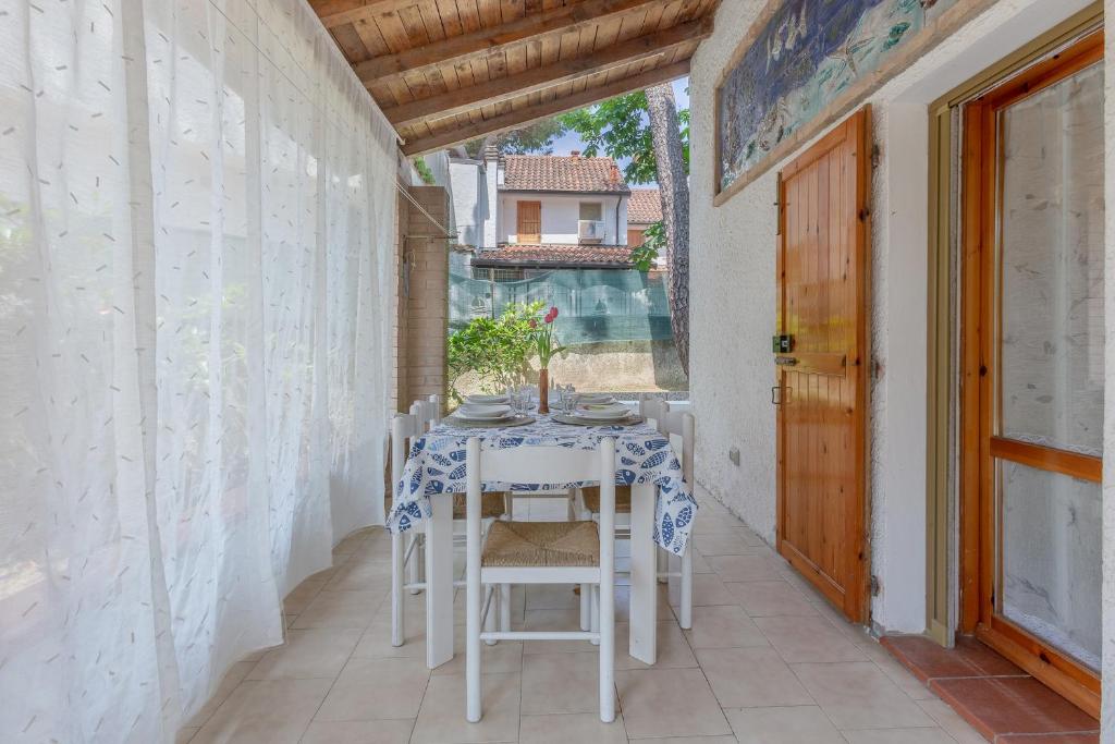 Αίθριο ή υπαίθριος χώρος στο Lido di Spina Duplex Apartment