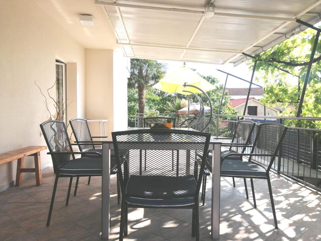 Lovely Sea View House in Malinska Island Krk - 15