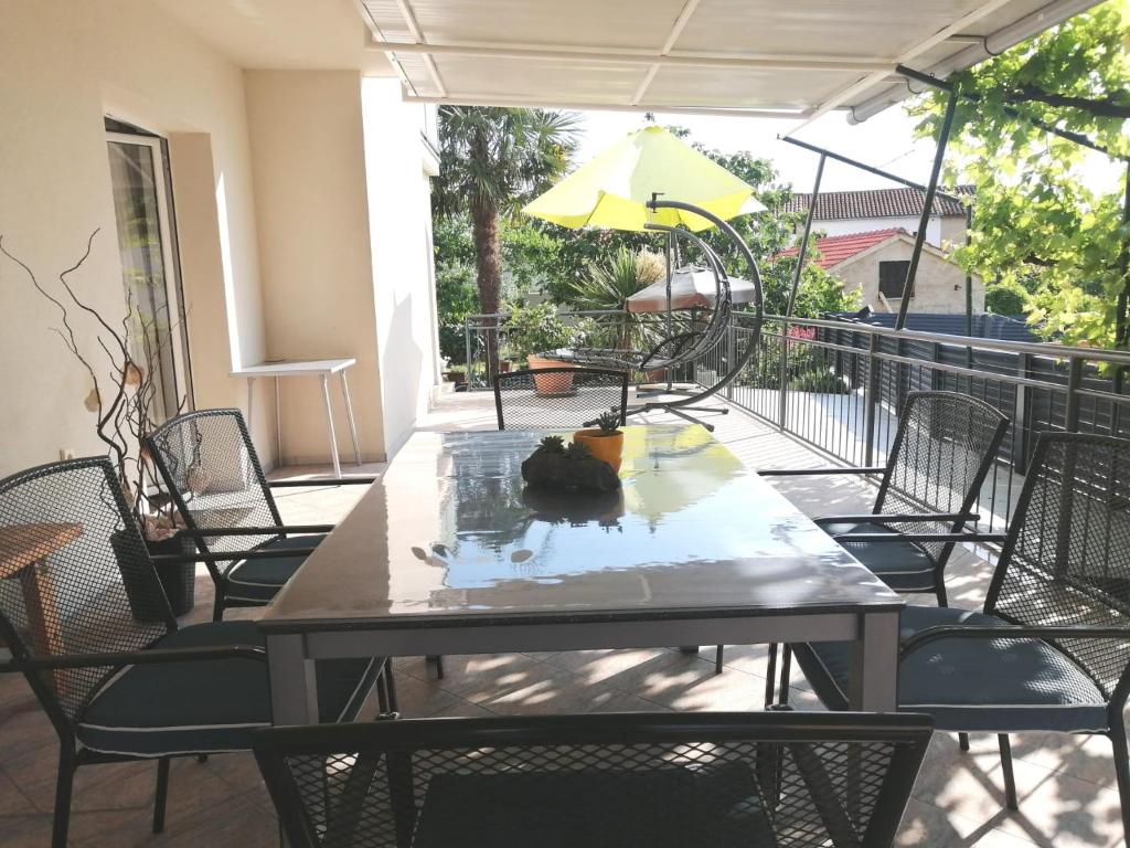 Lovely Sea View House in Malinska Island Krk - 17